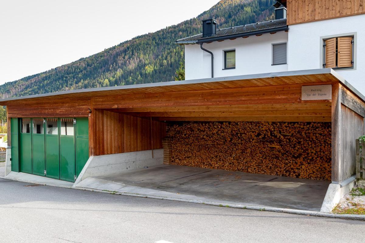 Appartements Patzleiner Rosmarie Winnebach Exterior foto